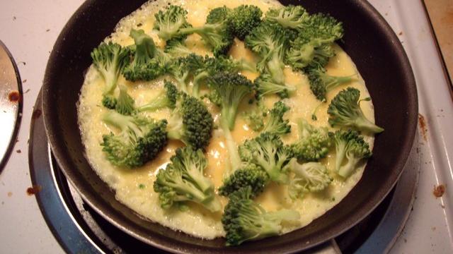 23 broccoli and eggs_tn