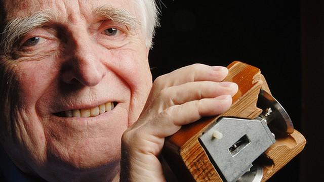 14 Douglas Engelbart_tn