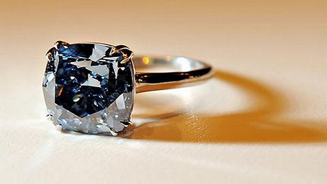 Flawless Blue Diamond Ring