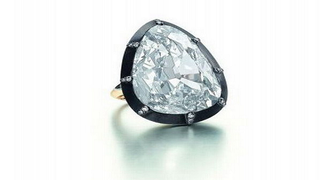 Pear-Shaped Golconda Diamond Ring