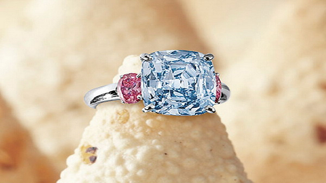 Vivid Blue Diamond Ring