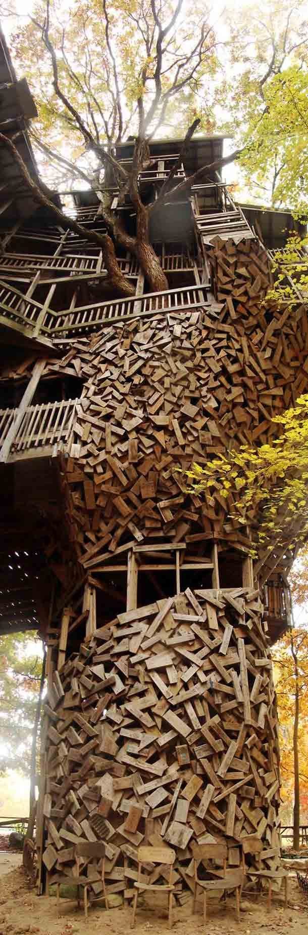 towreing treehouse