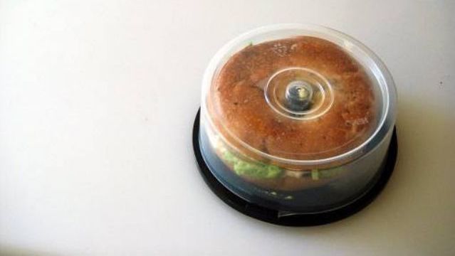 Sandwich Box out of a CD Spindle