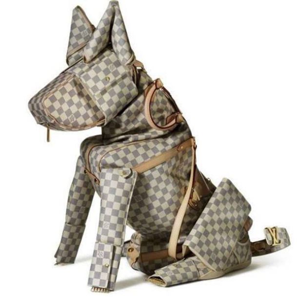 Maroquinaris Zoologicae using Louis Vuitton Bags