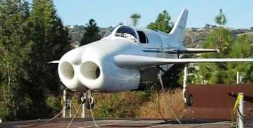 strange aircraft