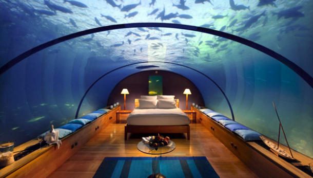 undersea lodge bedroom