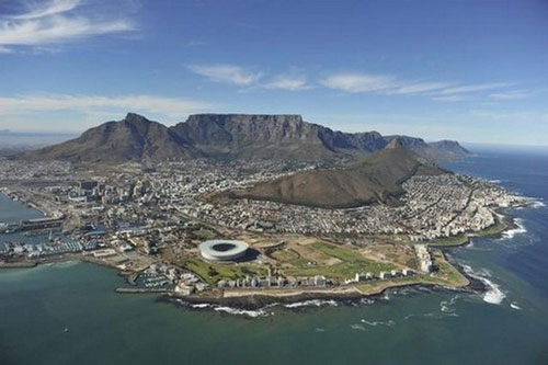 Cape-Town-Stadium-Cape-Town-South-Africa_tn
