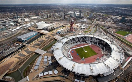 Olympic-Stadium-Olympic-Park-Stratford-London-England_tn