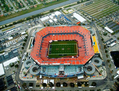 Sunlife-Stadium-Opa-Locka-Florida-USA_tn
