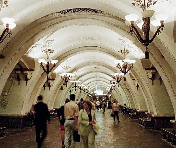 Moscow_Metro_Arbatskaja-2