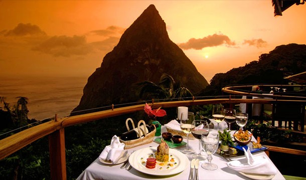 25 Restaurants With Jaw Dropping Views