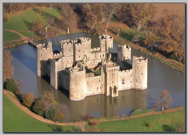 www.kembers.com Bodiam Castle East Sussex