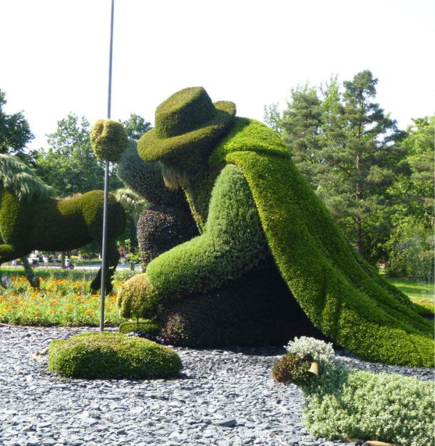 The-Giant-Plant-Sculptures-of-Horticulture-Art-at-the-Mosaicultures-Internationales-de-Montréal