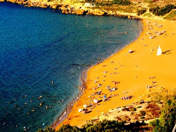 www.travelfreak.com Ramla-Bay-Orange-Beach-Malta