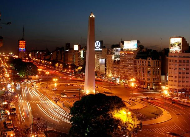 800px-Obelisk_Buenos_Aires