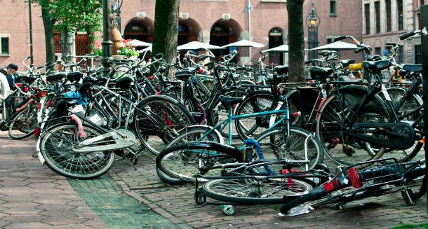 Bikes_in_Amsterdam_(6073899154)