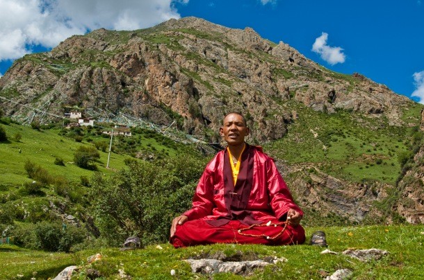 Buddhist_monks_of_Tibet10