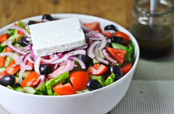 Greek-Salad-Chicken-Souvlaki-Tzatziki-12