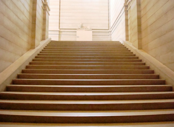 infinitecanvas.jgate.de Paris-Louvre-marble-stairs