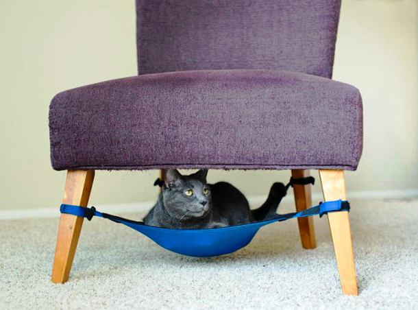 thedesignhome.com kitty-cradle-cat-hammock-1