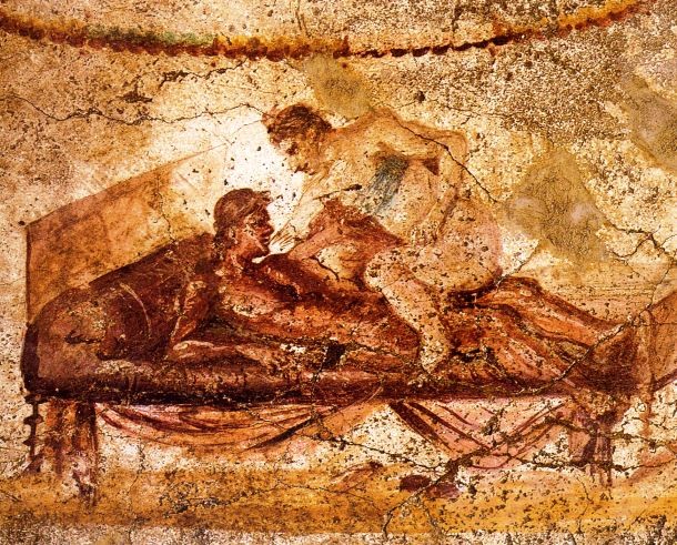 en.wikipedia.org Pompeii_-_Lupanar_-_Erotic_Scene_-_MAN