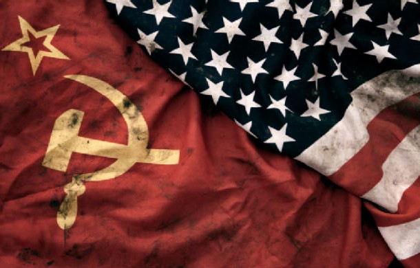 GCSE-History-Revision-USSR-Flag-and-US-Flag