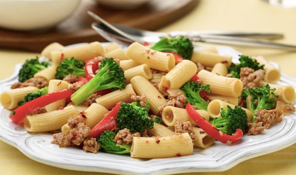 Pasta With Turkey and Broccoli