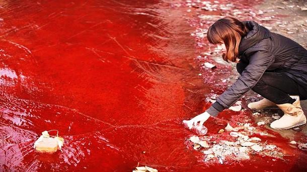Jianhe River's polluted water