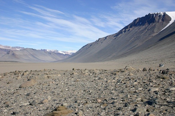 Wright_Valley_From_Bull_Pass - mcmurdo dry valley