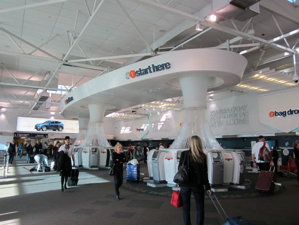 15 Auckland_Airport