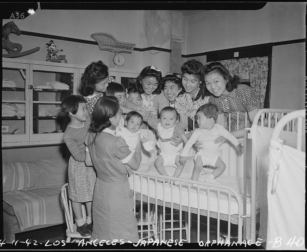 Los_Angeles,_California._Scene_in_an_orphanage_for_children_of_Japanese_ancestry_prior_to_evacuation