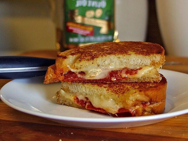 Grilled_cheese_sandwiches