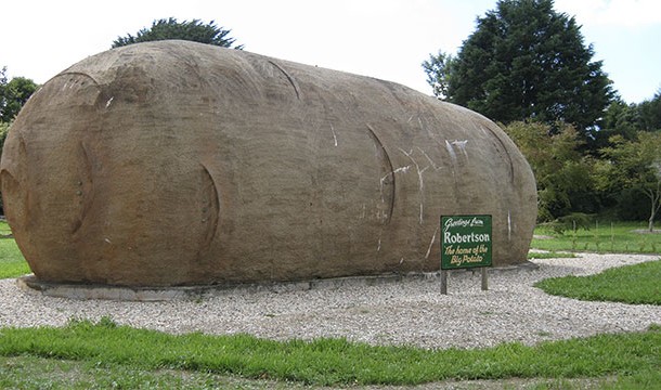 The World's Largest Potato (Australia)