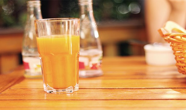 Drinking orange juice cures colds