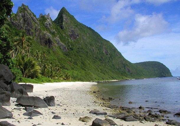 american-samoa-beach-and-mountains