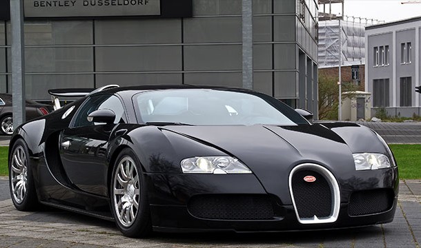 At the top speed of 254 mph, a Bugatti Veyron empties its 26 gallon tank in just over 10 minutes. That works out to an average of just over 2 miles per gallon