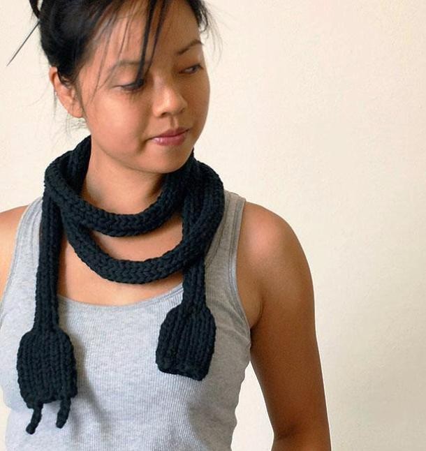Power cord scarf