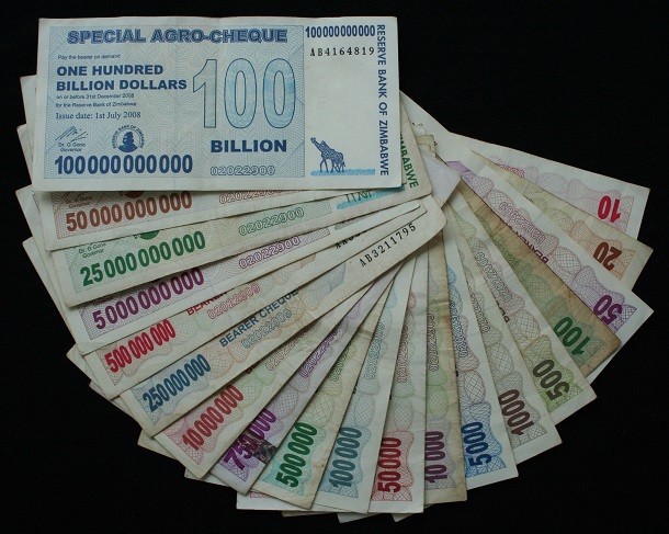 Zimbabwe_Hyperinflation_2008_notes