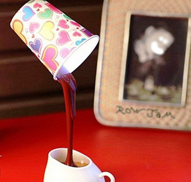 Coffee cup desk lamp