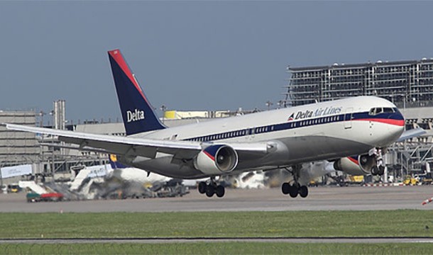 The pilots of Delta flight 1141 were so busy flirting with the flight attendants before takeoff that they ended up crashing the plane and killing 14 of 108 passengers.