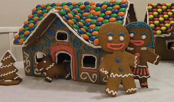 Gingerbread men, however, come from the Court of Elizabeth I of England. She ordered cookies to be baked in the shape of her guests