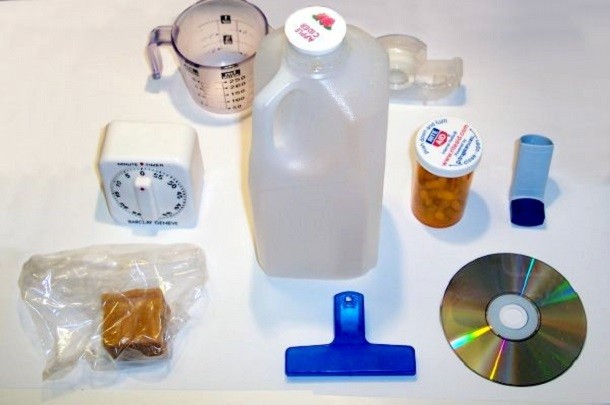 Plastic_household_items