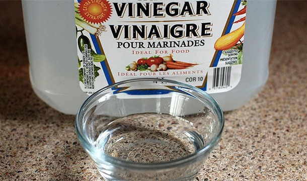 Diluted vinegar can replace a lot of cleaning products