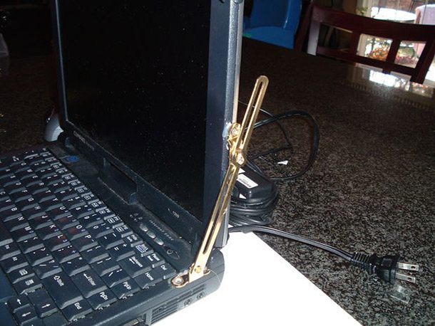 laptop hinge