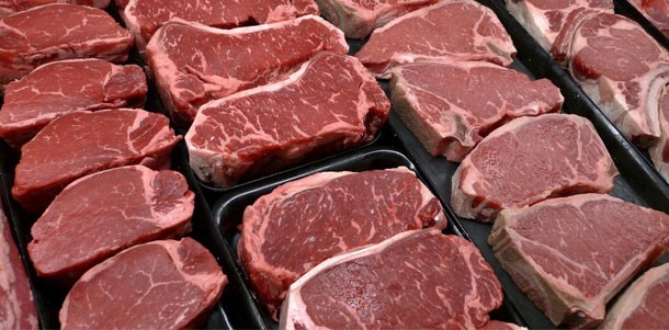 New Government Dietary Guidelines Crack Down on Sugar, but Ignore Red Meat