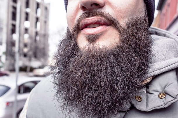 Heaviest weight lifted by human beard