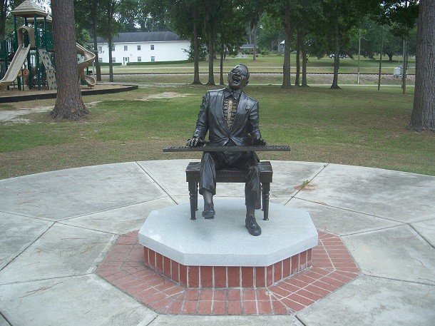 Greenville_FL_Hays_Park_Ray_Charles_statue