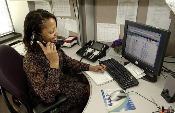 woman-working-at-her-desk