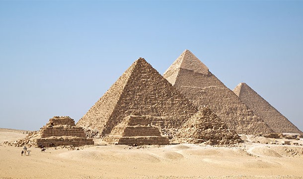 Would the energy expended to build the pyramids be enough to get to the moon?