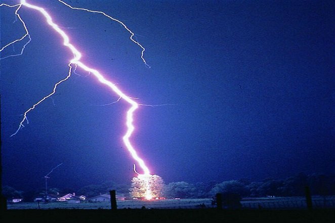 Lightning-commons.wikimedia.org_